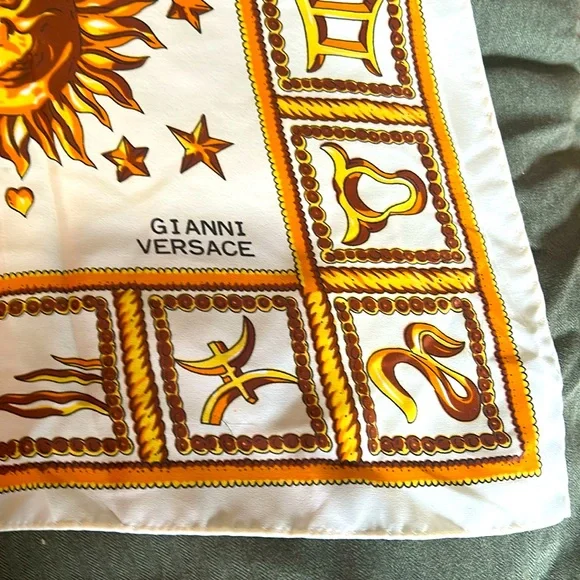 🌞VERSACE 100% Silk Celestial Sun & Astrology-Themed Cream and Gold Scarf - Picture 2 of 7